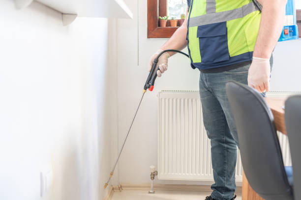 Best Affordable Pest Control Services  in Baraboo, WI